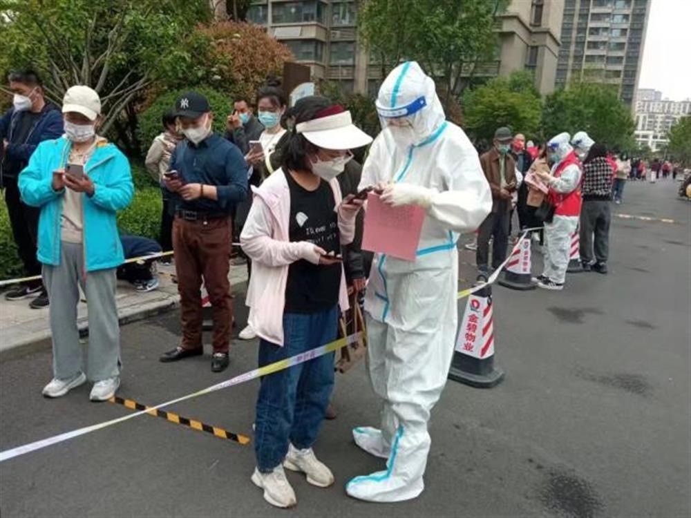 產發(fā)戰(zhàn)疫 |黨員沖在前！齊魯化纖筑牢“紅色”抗疫防線